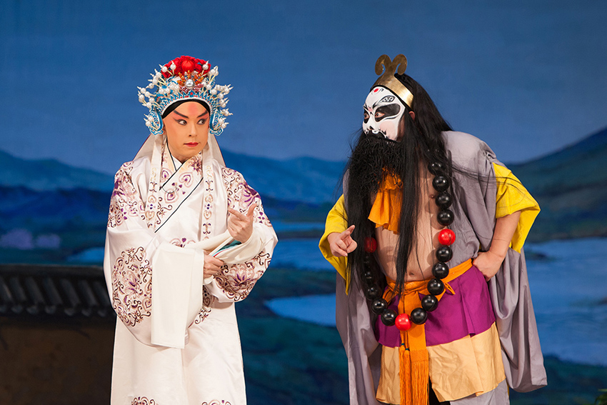 Shanghai Jingju Theatre Company Cao Cao Backstage? See Secrets of the Peking Opera!